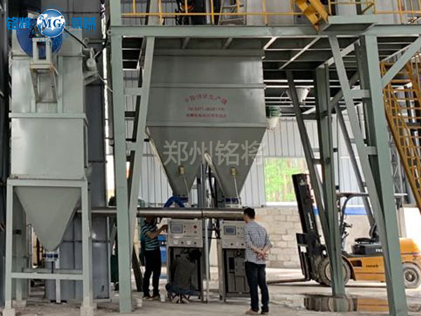 氣吹包裝機(jī)案例展示 氣吹包裝機(jī)案例展示